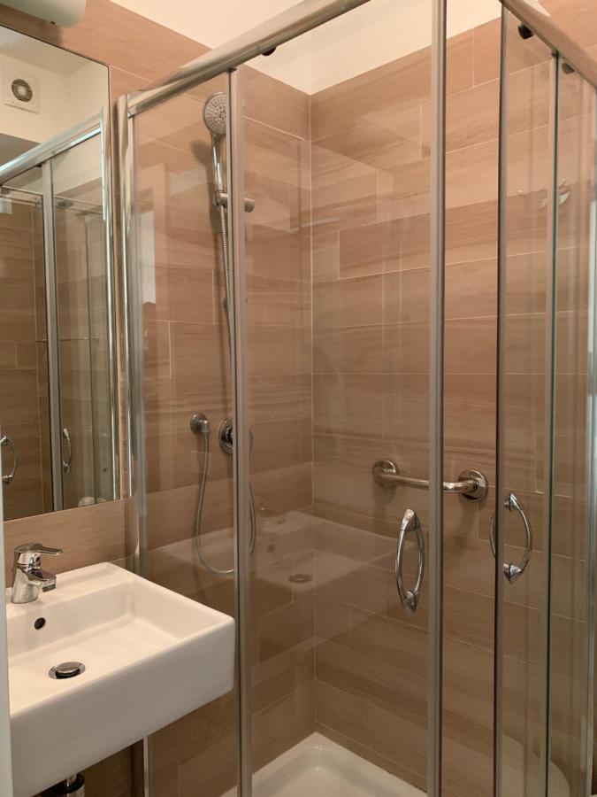 Hotel Villa Edda Riccione Luaran gambar