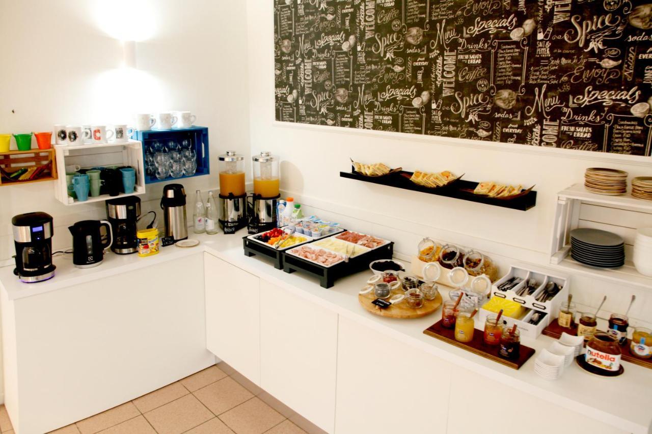 Hotel Villa Edda Riccione Luaran gambar